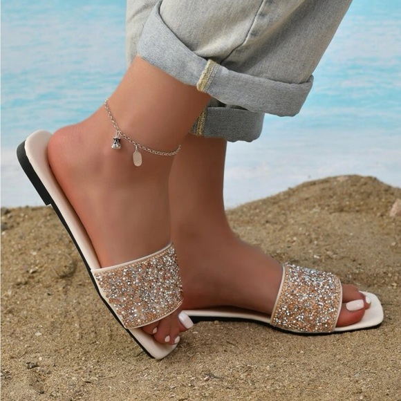 🌻NIB Champagne Rhinestone Decor Single Band Flat Sandals🌻 - Picture 5 of 5